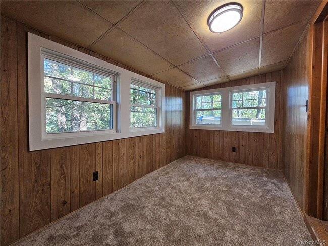 Building Photo - 2826 US-209