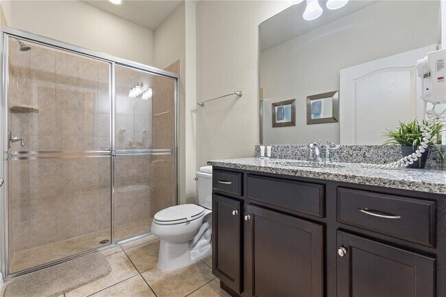 Building Photo - 1905 Majorca Dr