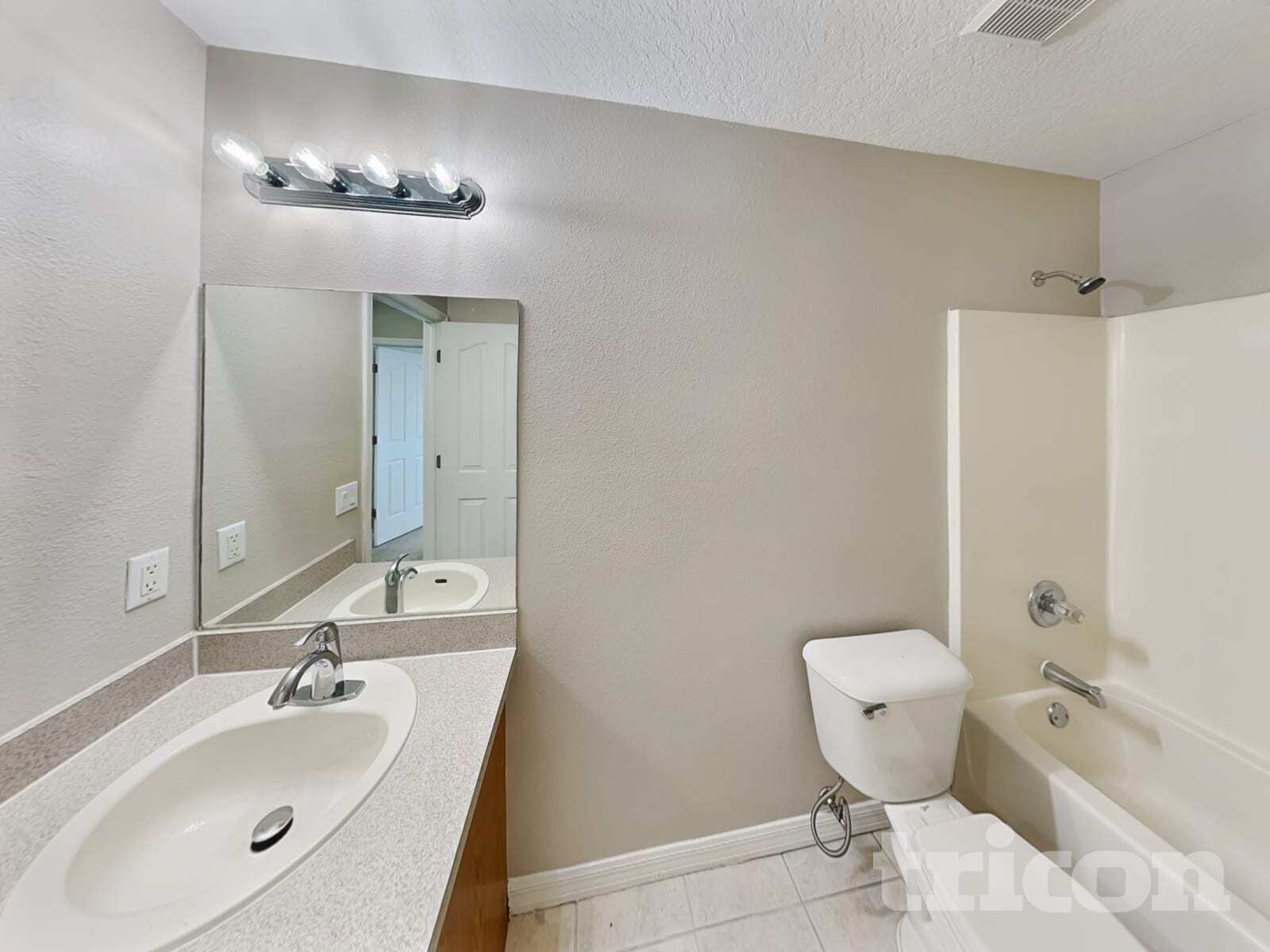 Building Photo - 10432 Boyette Creek Blvd
