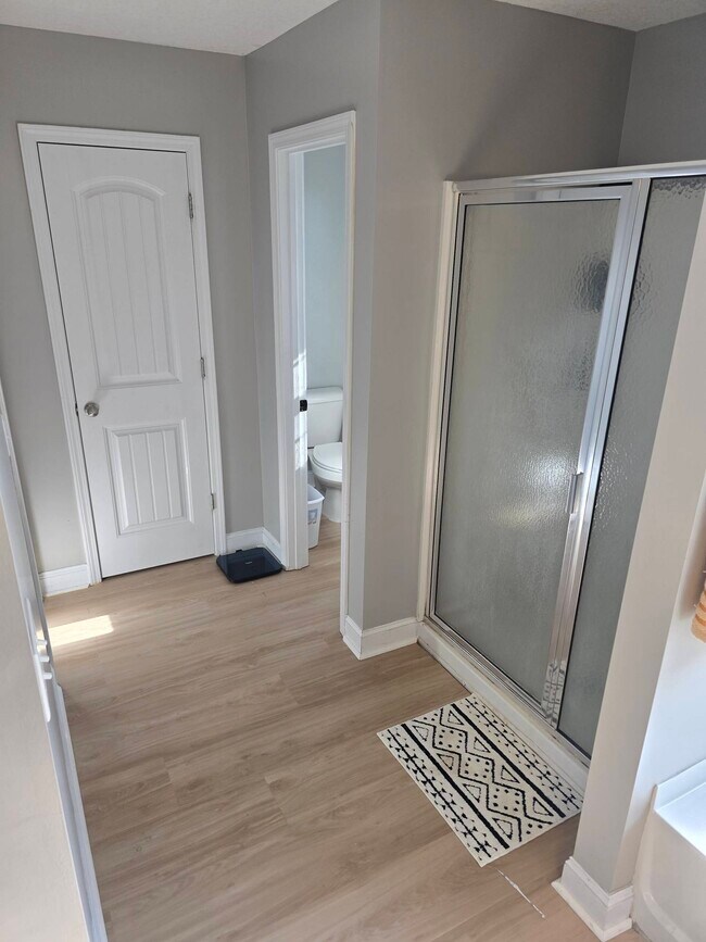 Building Photo - 504 Wyckfield Way