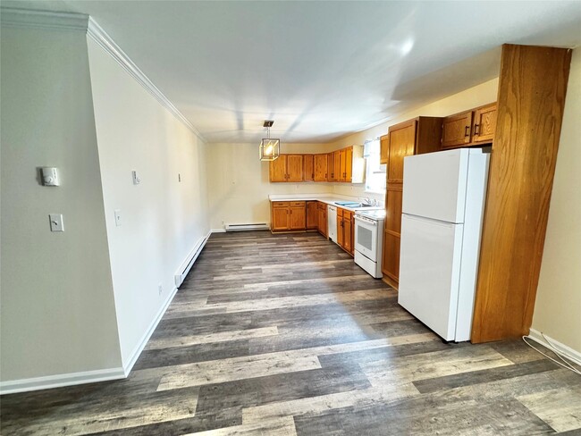 Building Photo - 530 NY-164