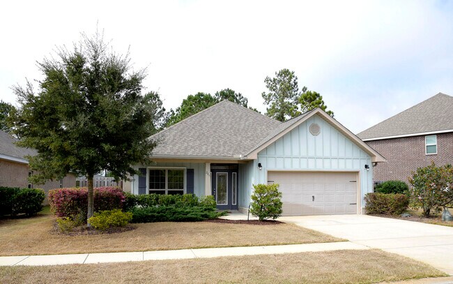 Primary Photo - 289 Dickens Dr