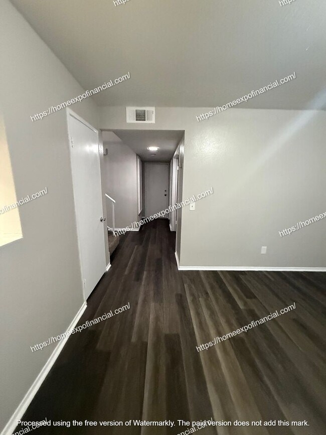 Building Photo - Nice Pool Home For Rent