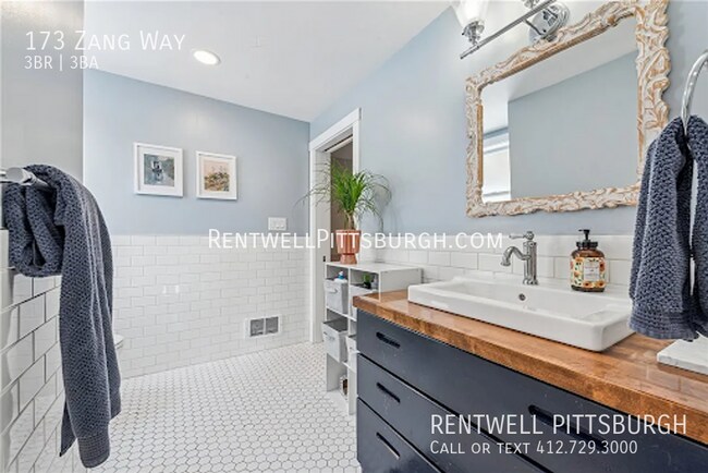 Building Photo - 173 Zang Way