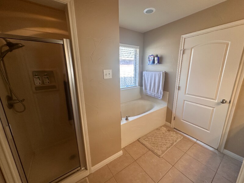 Building Photo - 2509 Tigua Ct