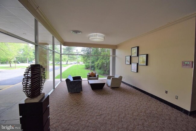 Building Photo - 6621 Wakefield Dr