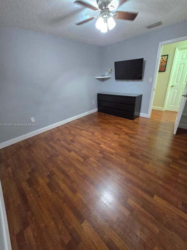 Building Photo - 6395 SW 136th Ct