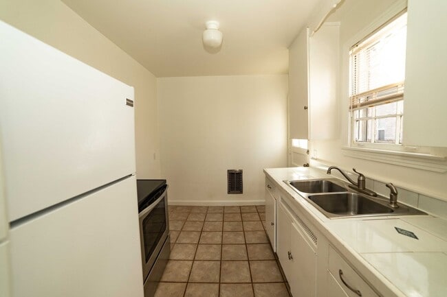 Building Photo - 3Bed/2Bath home in Whitebridge