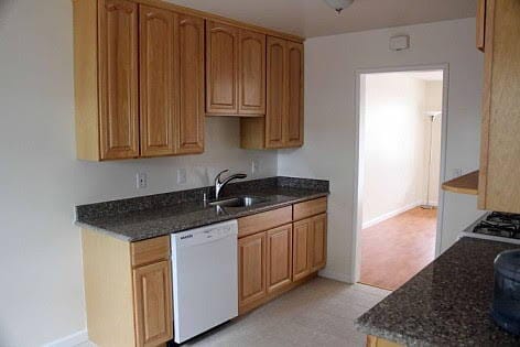 Building Photo - Peaceful 2-Bedroom Duplex with Private Yard & Bonus Studio Shed (San Jose)