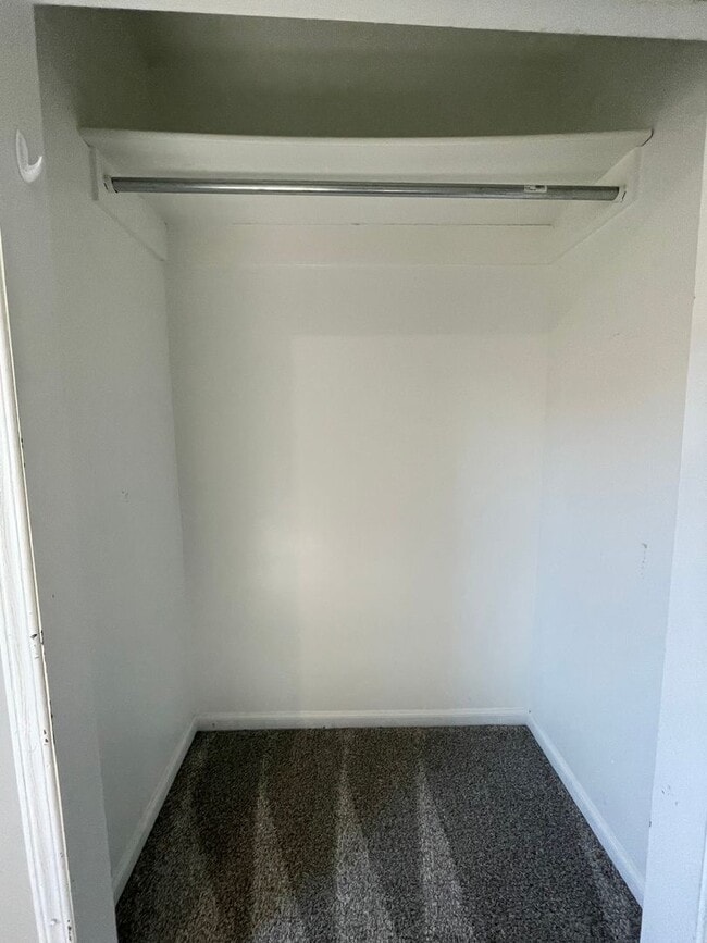 Building Photo - 816 Congress St