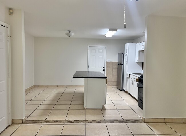 Building Photo - 1515 Quail Creek Rd