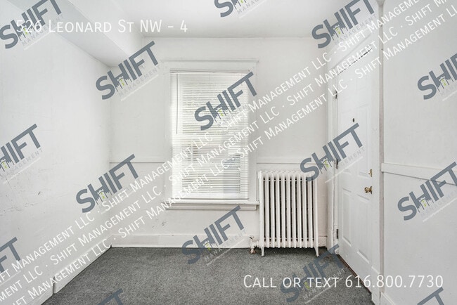 Building Photo - 526 Leonard St NW