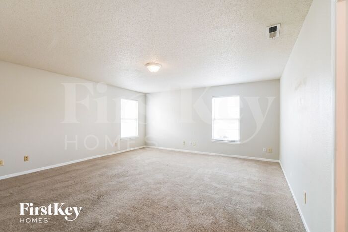 Building Photo - 12663 Republic Dr