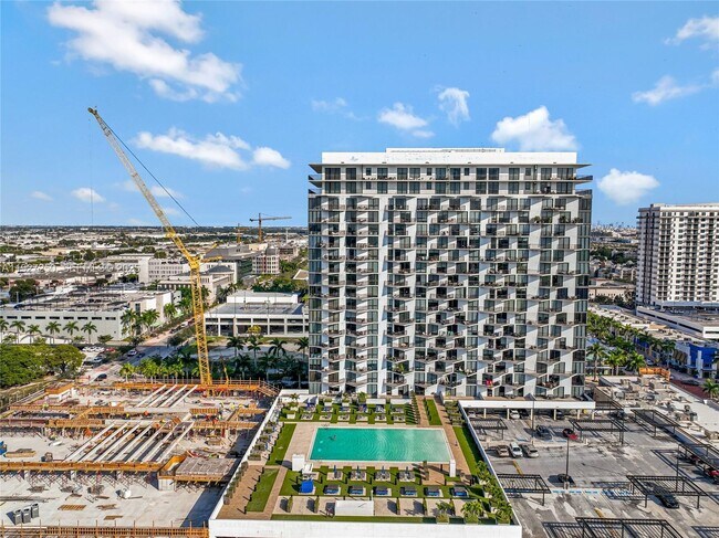 Building Photo - 5300 Paseo Blvd