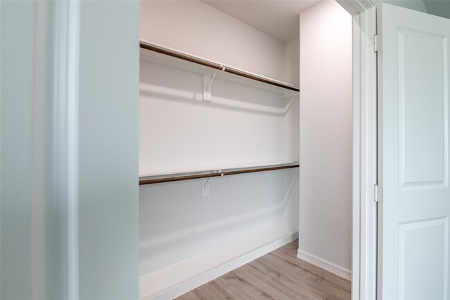 Building Photo - 9606 Champion Heavens Dr