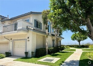 Building Photo - 7715 E Viewrim Dr