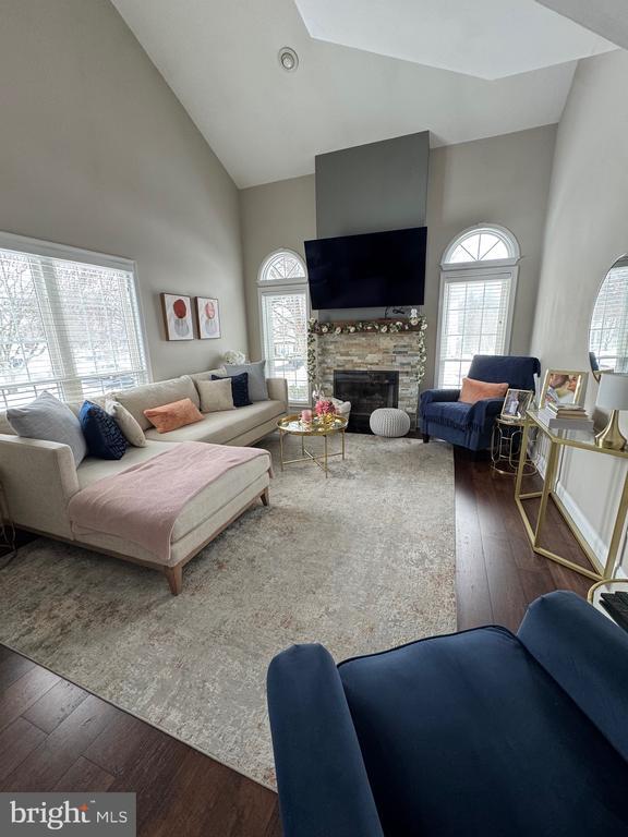 Building Photo - 17 Parkview Way