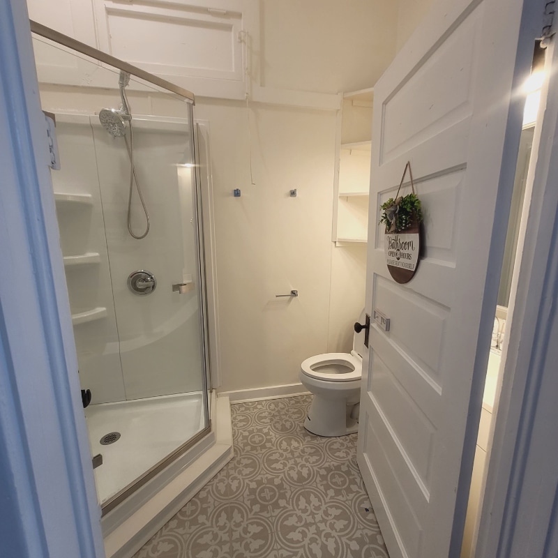 Building Photo - 343 Adelle St