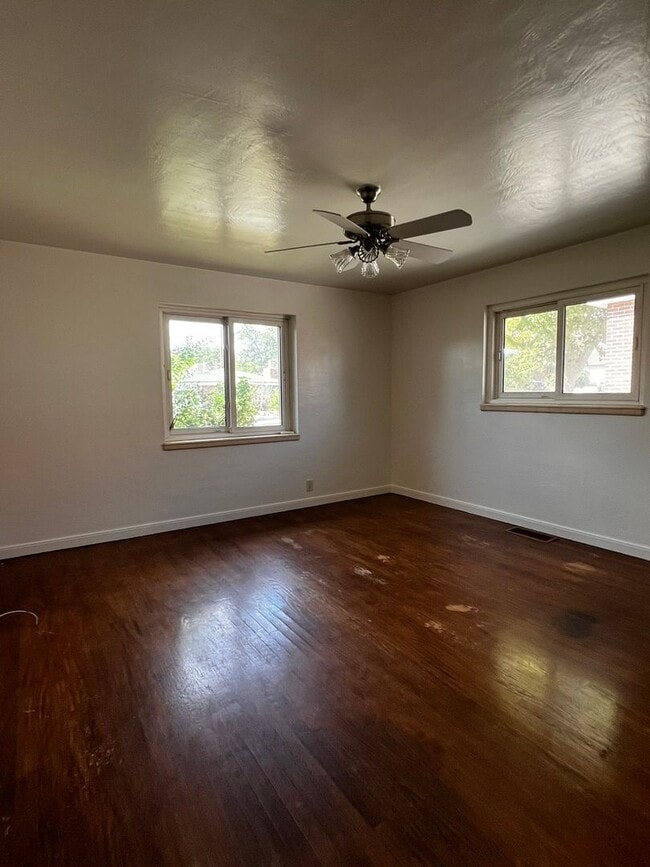 Building Photo - 808 Helvetia Ave