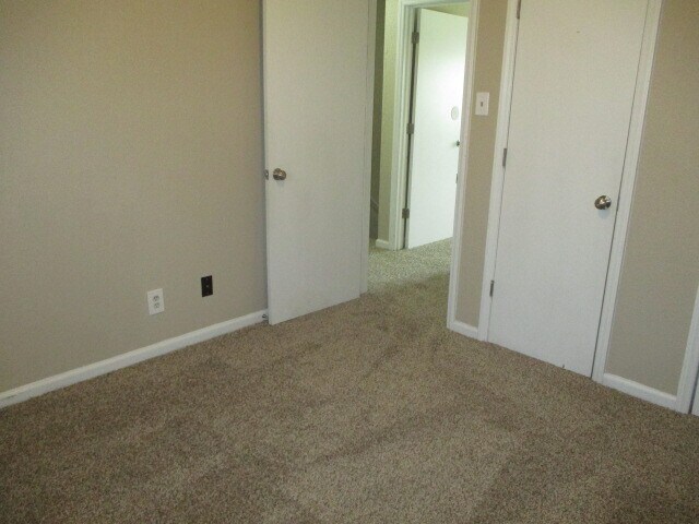 Building Photo - 420 Bethel St