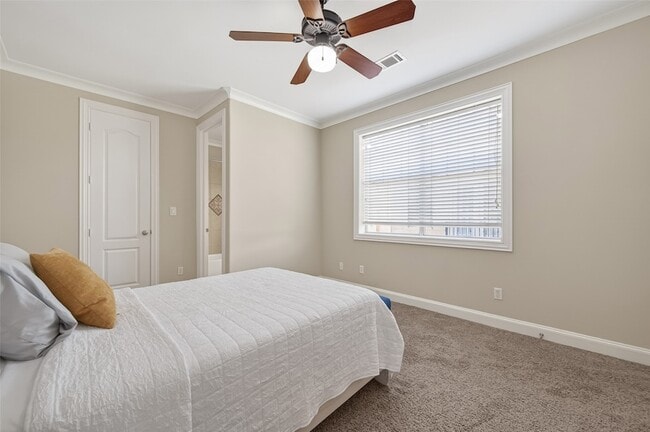 Building Photo - 105 Detering St