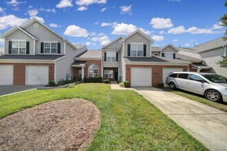 Building Photo - Lovely 3 Bed 2.5 Bath Townhome in Matthews