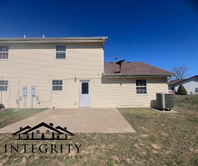 Building Photo - 19790 Stirrup Ln