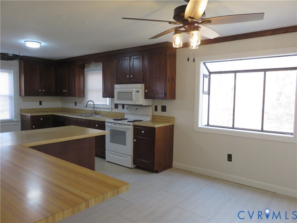 Building Photo - 4261 Old Buckingham Rd