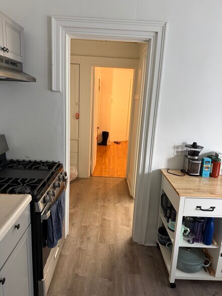 Building Photo - 315 Meigs St