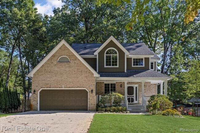 Building Photo - 2475 Horace St