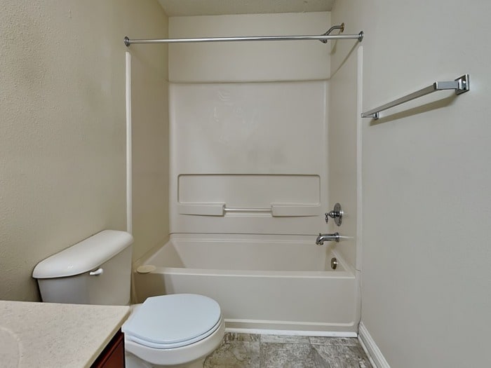 Building Photo - 915 Brookstone Dr