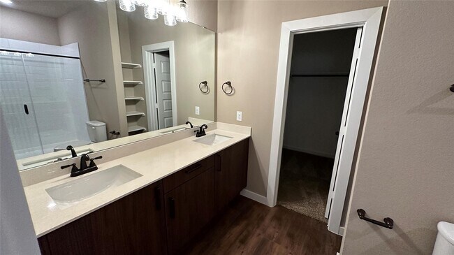 Building Photo - 9832 Grosbeak Ln