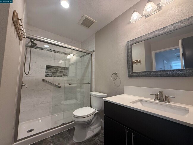 Building Photo - 1144 Maywood Ln