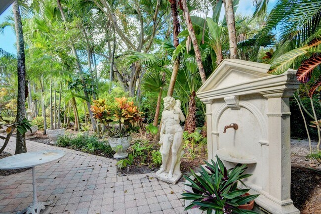 Building Photo - 9185 Baybury Ln