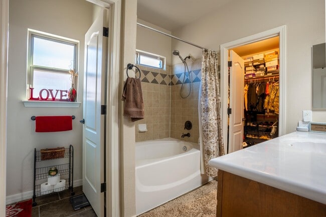 Building Photo - 14311 Early Morn Ave