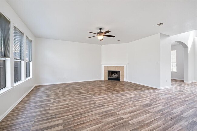 Building Photo - 4101 Bandice Ln