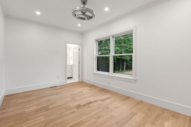 Building Photo - 311 Dedham Ave