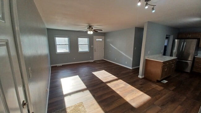 Building Photo - 1836 Engle