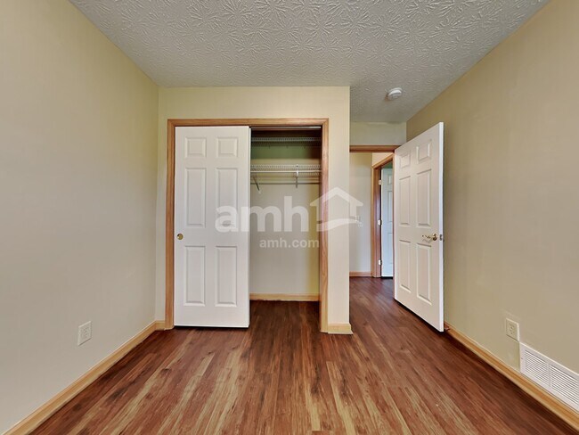 Building Photo - 2160 Schwinn Ave