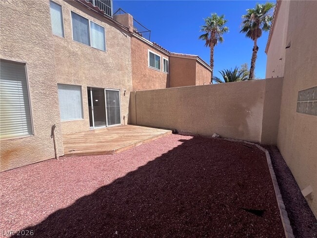 Building Photo - 3440 Middle View Dr
