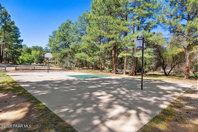 Building Photo - 805 Canyon Dr