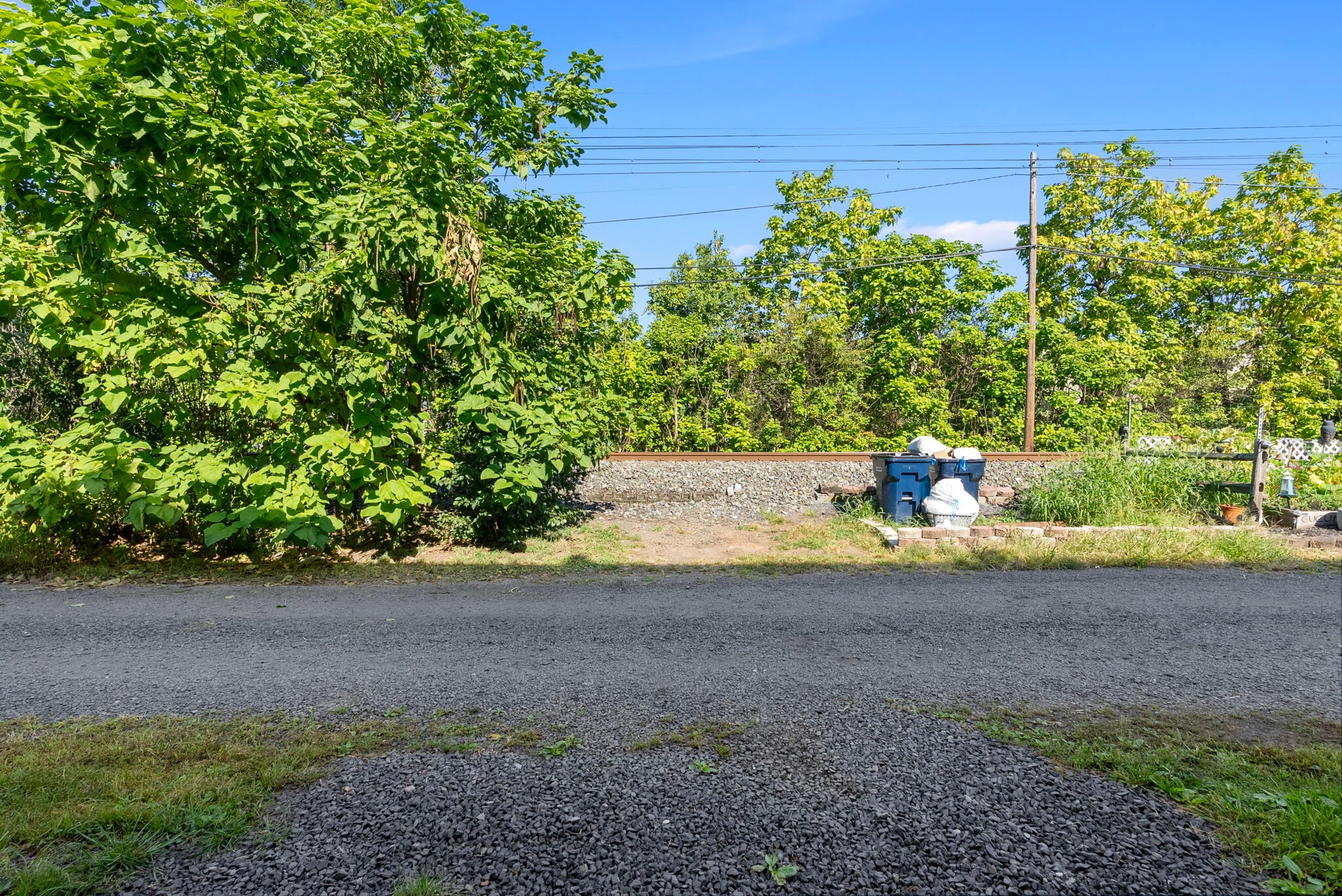 Building Photo - 720 Shaw Ave