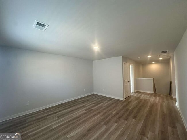 Building Photo - 2088 Brookhill Wy