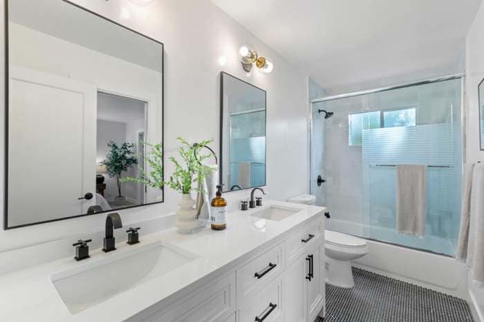 Building Photo - 148 Exbourne Ave