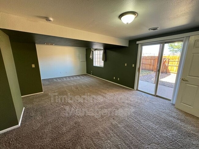 Building Photo - 6735 Overland Dr