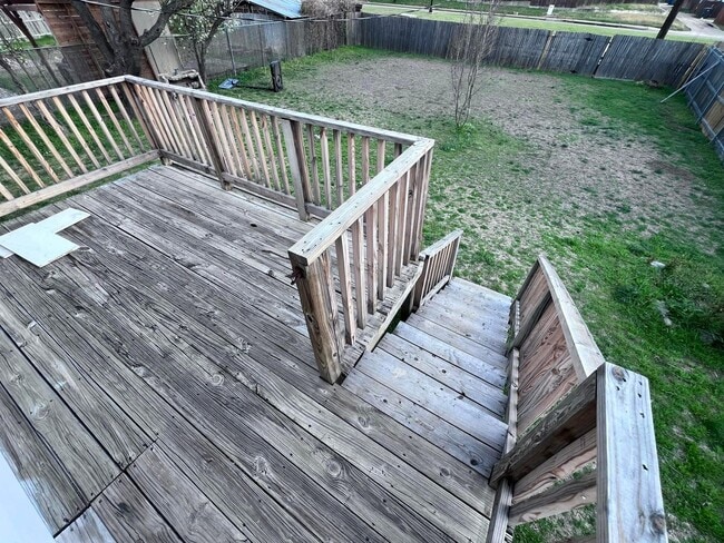 Building Photo - 1010 Monticlair