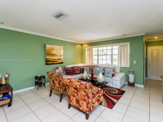 Building Photo - 5524 Garfield St