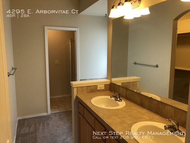 Building Photo - 4 Bed plus Office in Columbia Village