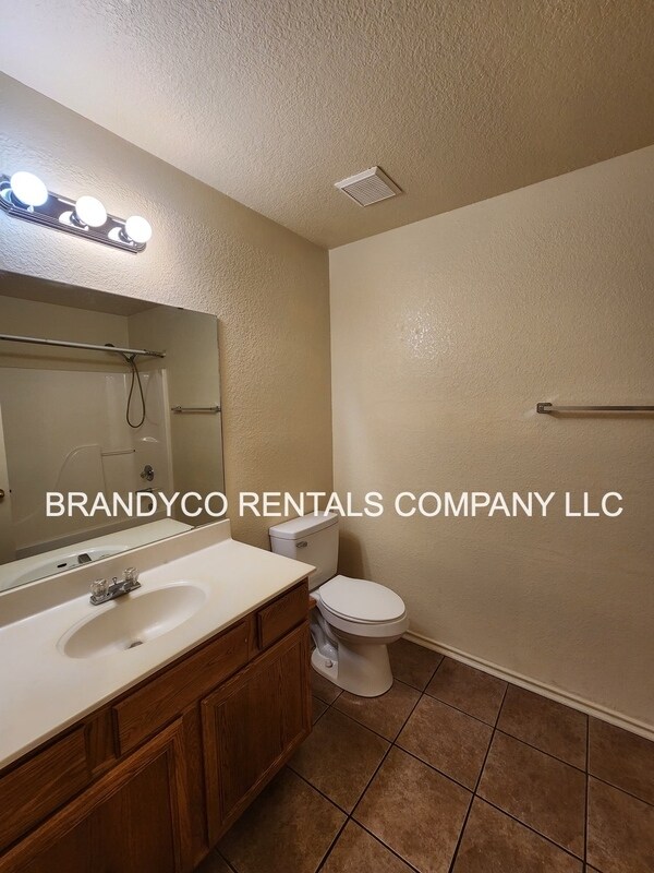 Building Photo - 3214 Rampart Loop