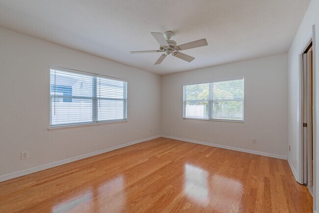 Building Photo - Charming Riverside Heights Rental – Update...